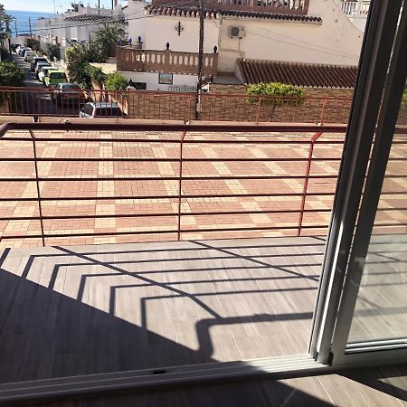 Apartamento Vistamar 内尔哈 外观 照片