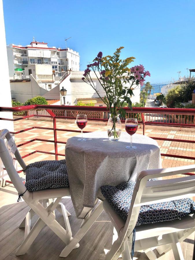 Apartamento Vistamar 内尔哈 外观 照片