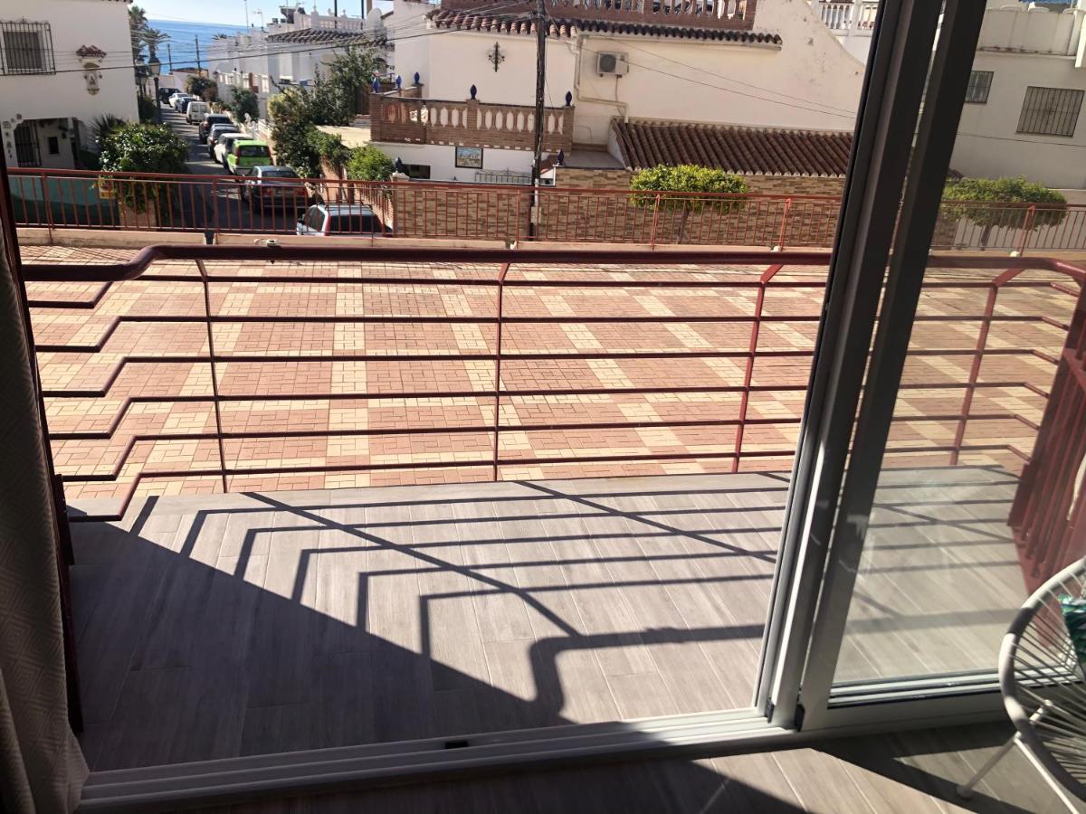 Apartamento Vistamar 内尔哈 外观 照片